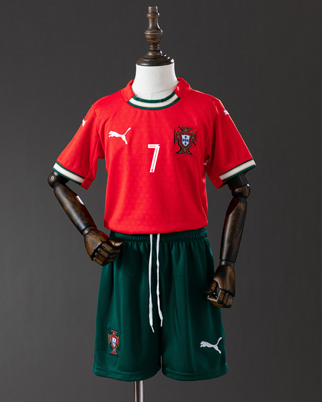 Camiseta + Short Portugal 25/26 Niños CRISTIANO RONALDO 7