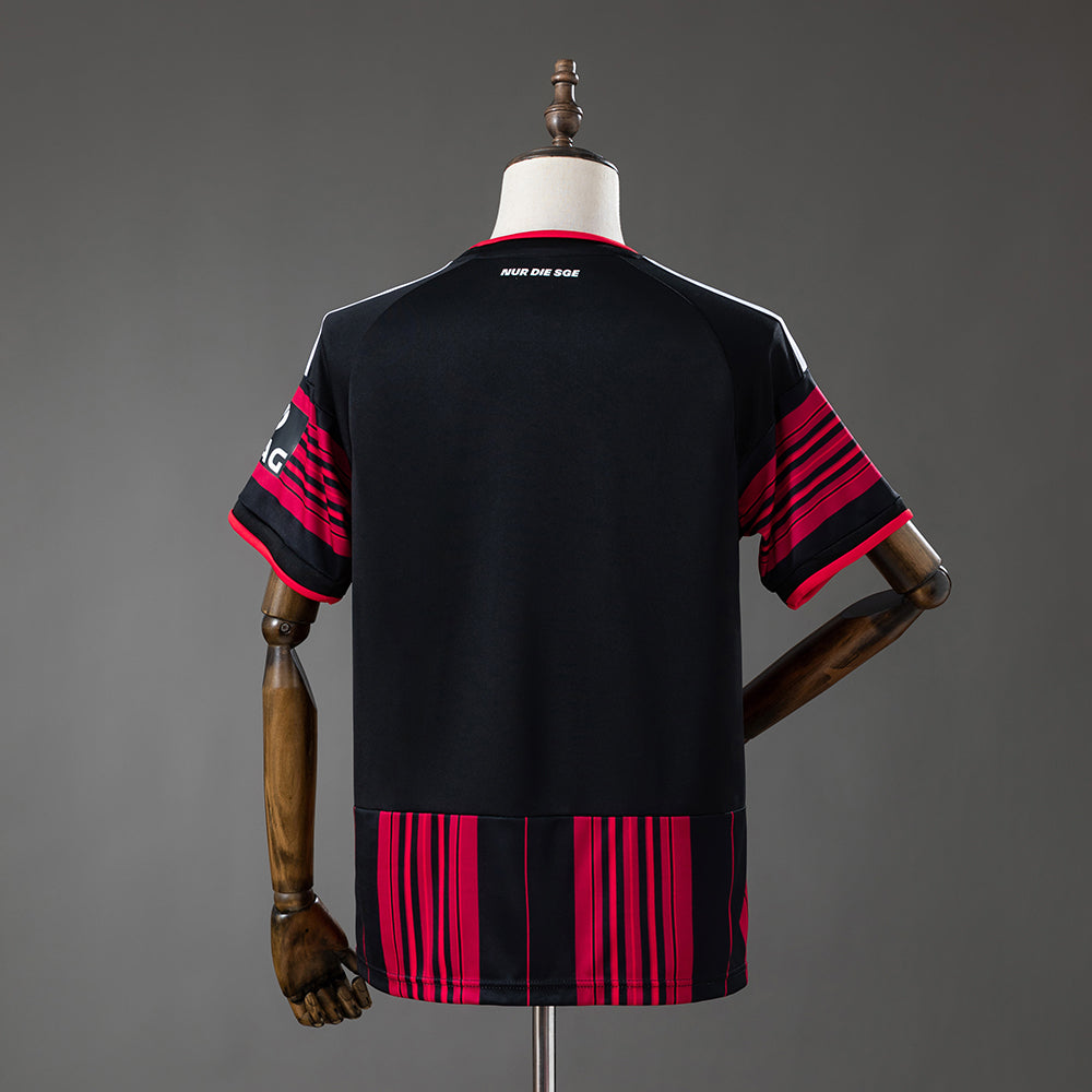 Camiseta Frankfurt Local 26/27 Adultos