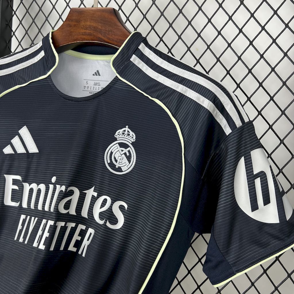Camiseta Real Madrid Visitante 25/26 Adultos