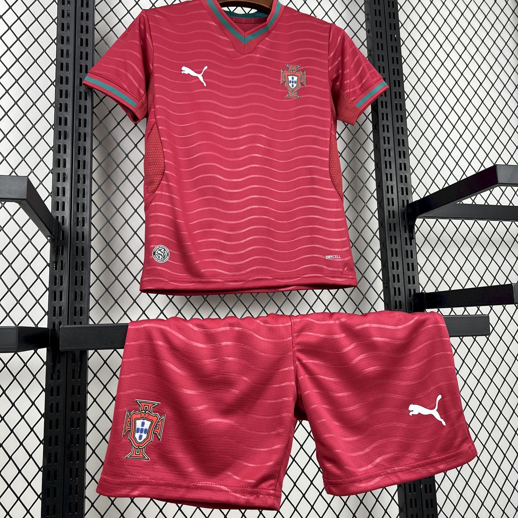 Camiseta + Short Portugal 26/27 Niños CRISTIANO RONALDO 7