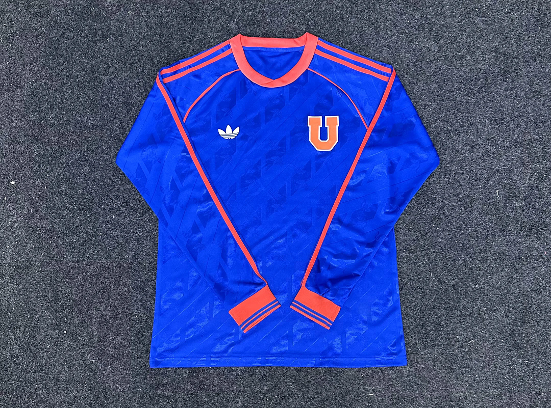 Camiseta Universidad de Chile Versión Clasic 26/27 Adultos Manga Larga