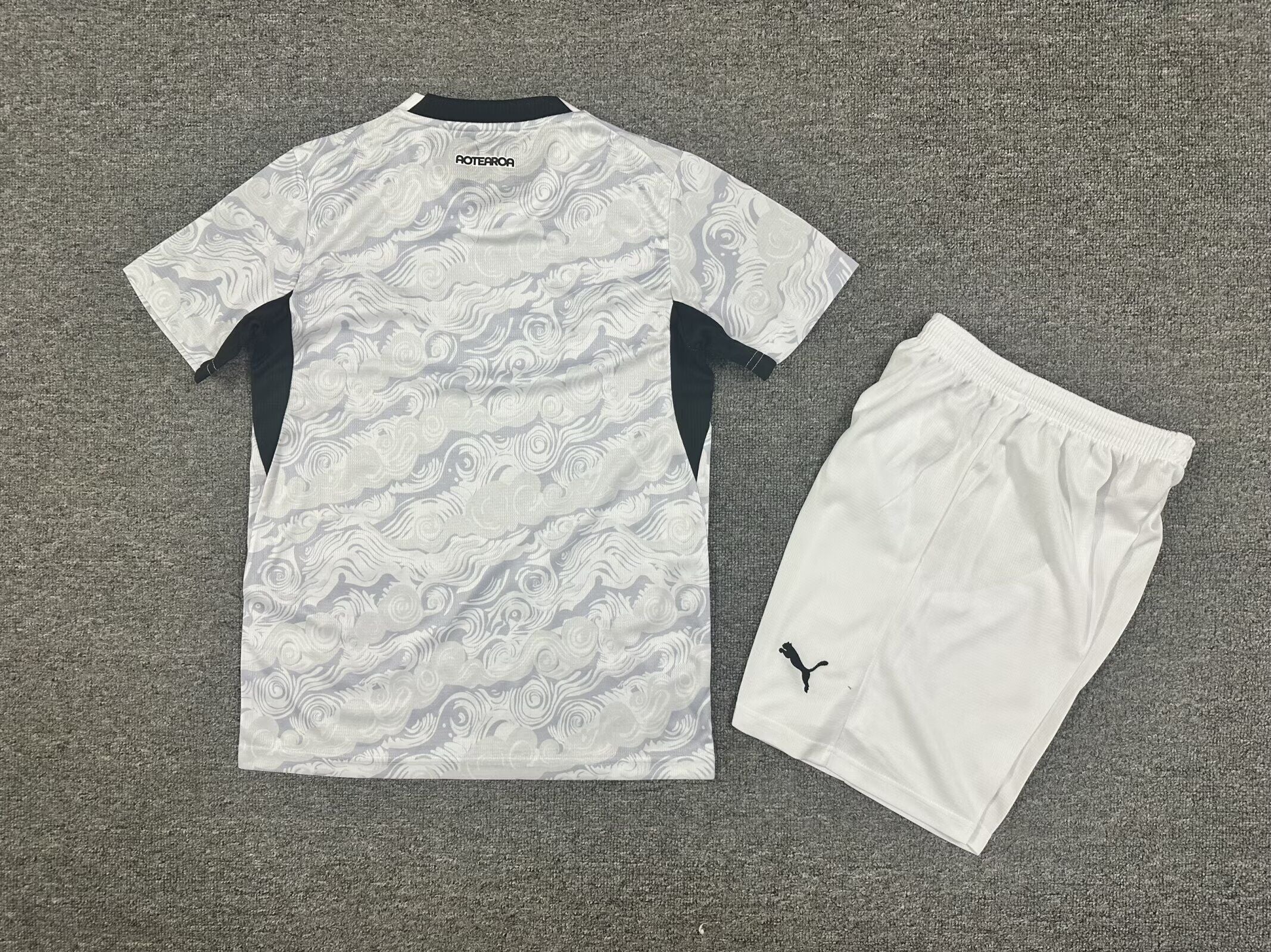 Camiseta + Short Nueva Zelanda Local 26/27 Niños