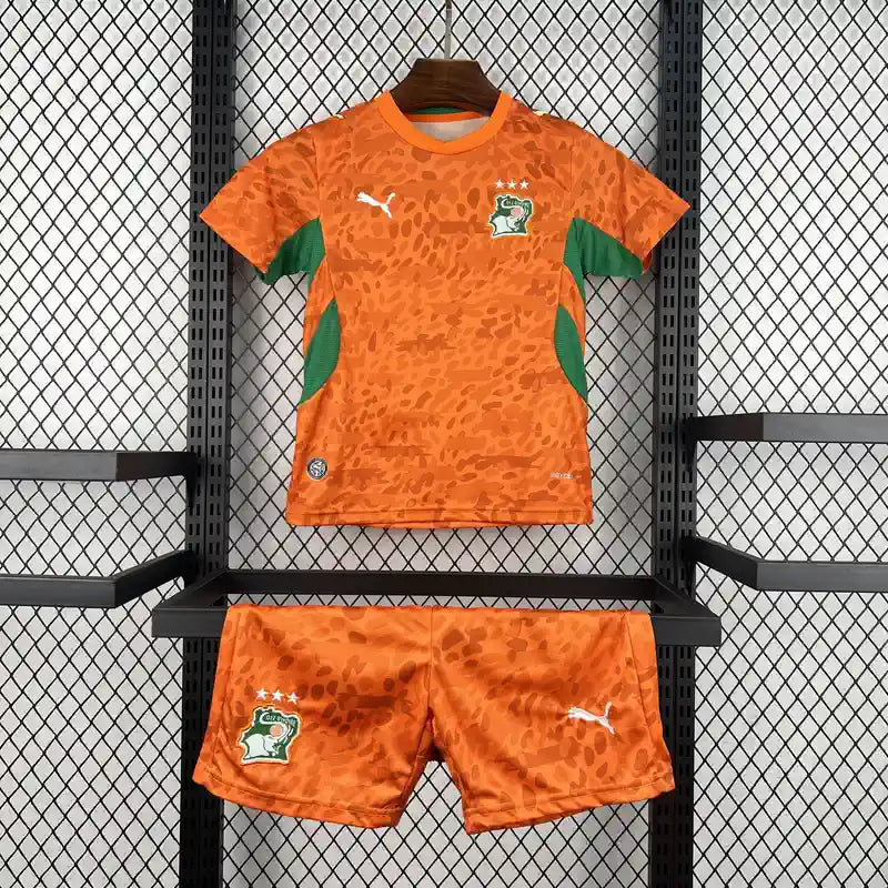 Camiseta + Short Costa de Marfil Local 26/27 Niños
