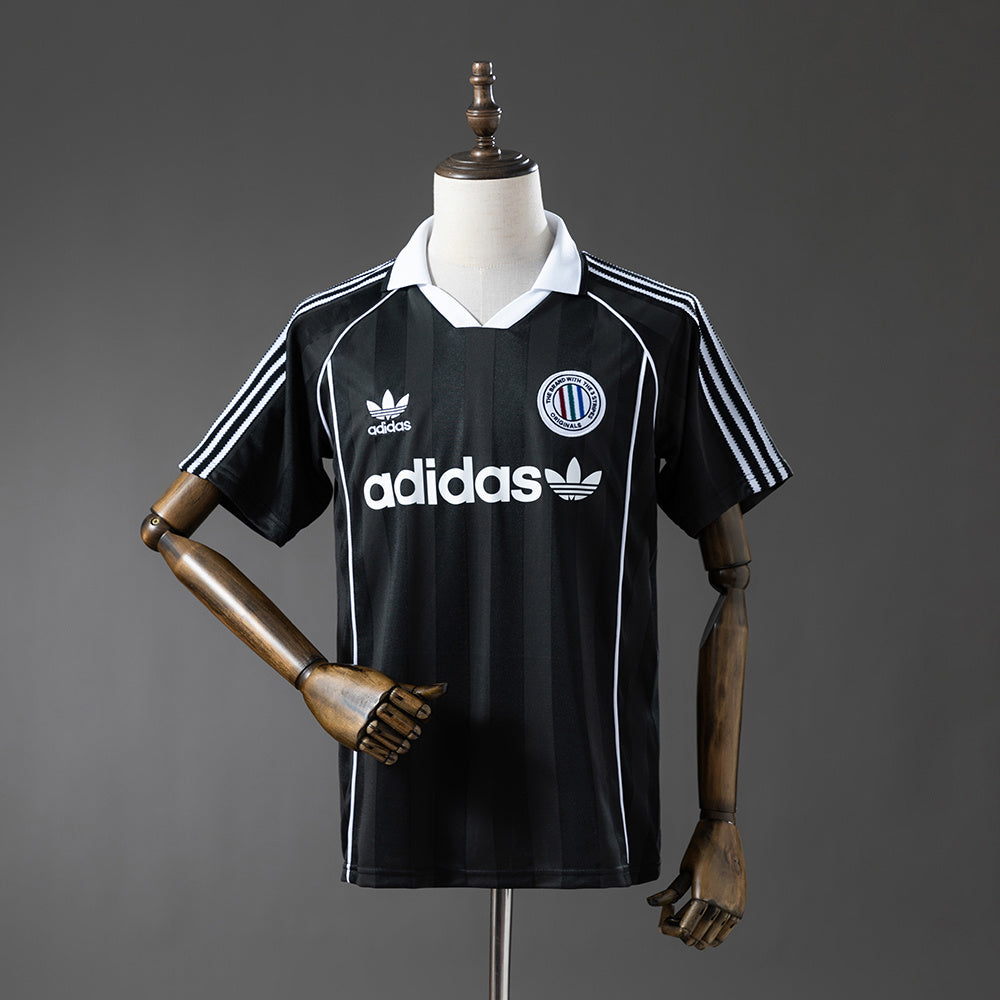 Camiseta Originals Classic Three Stripes Black Adultos