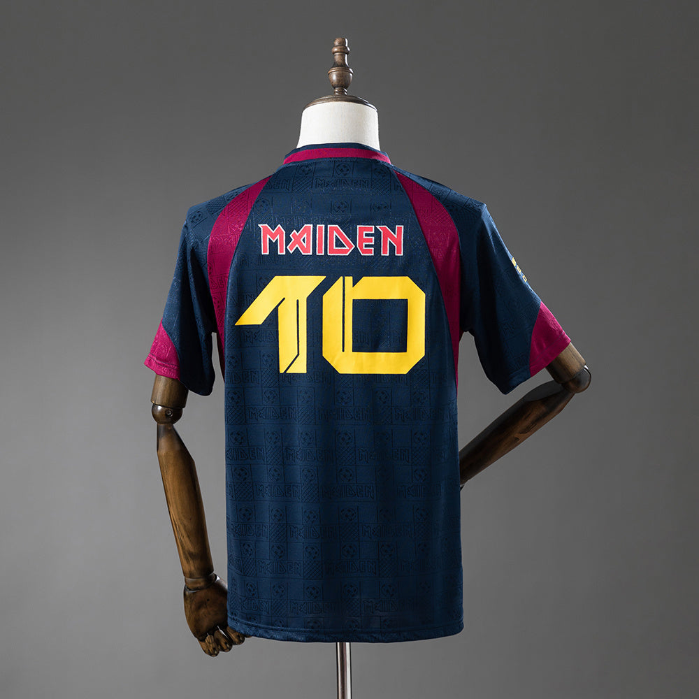 Camiseta Iron Maiden x West Ham United Local 2010 Adultos