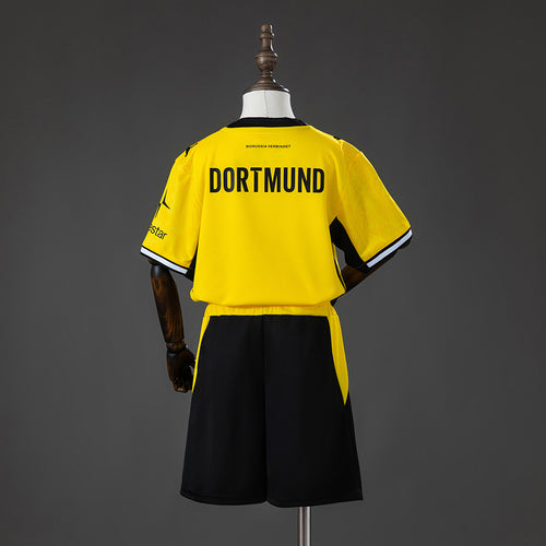 Camiseta + Short Borussia Dortmund Local 26/27 Niños